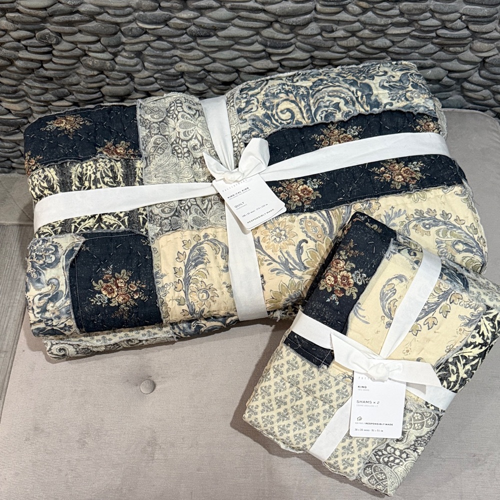 Pottery Barn Delaney Handcrafted Patchwork Cotton Quilt, King/Cal. + Shams New